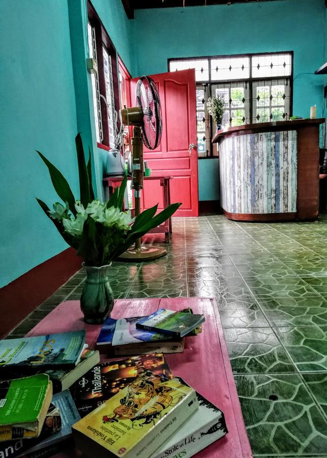Champion Hostel 2 (Adults Only) Chiang Mai Exterior photo